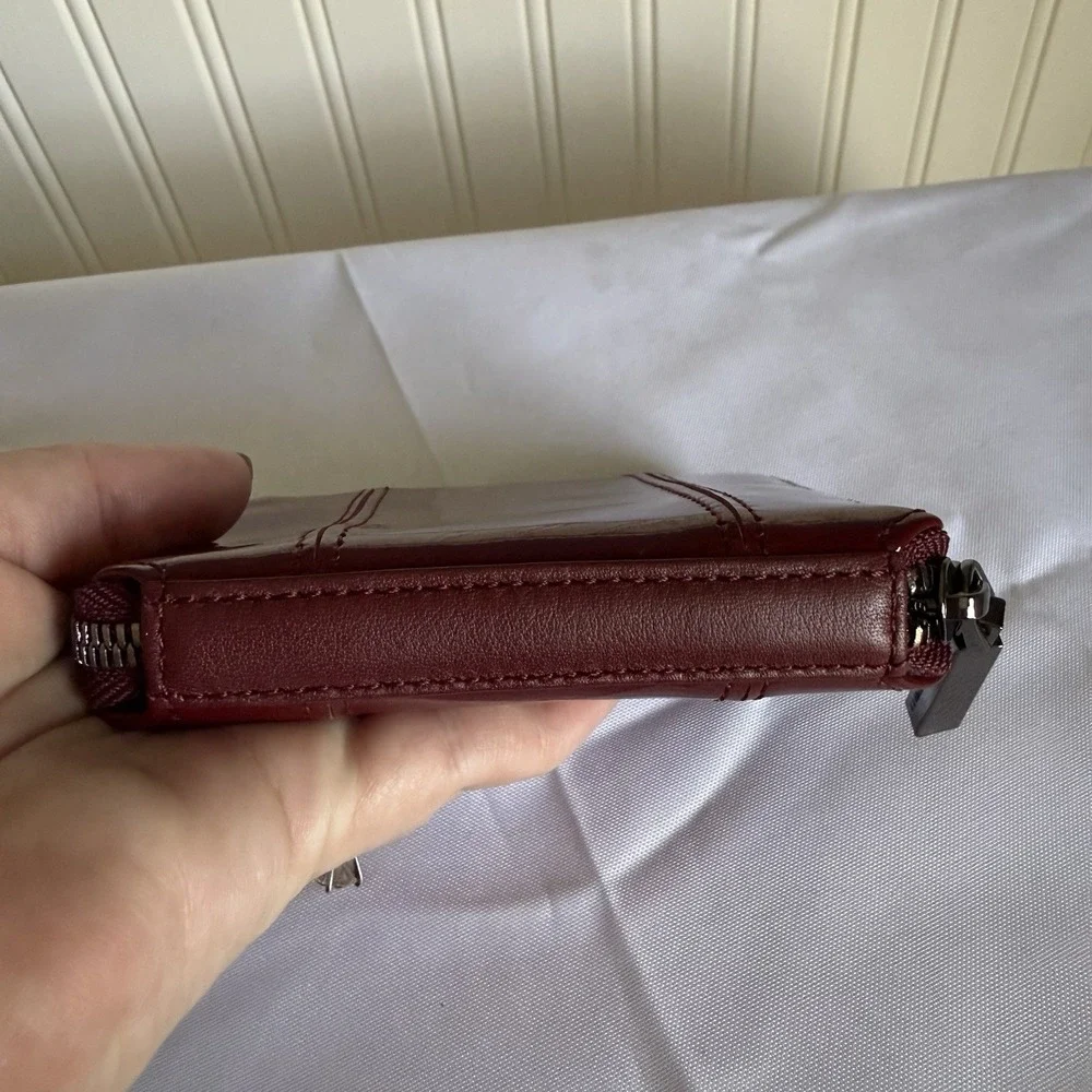 Hammitt Red Pirouette Patent Leather 5 North Zip Around Wallet Card Change Pouch